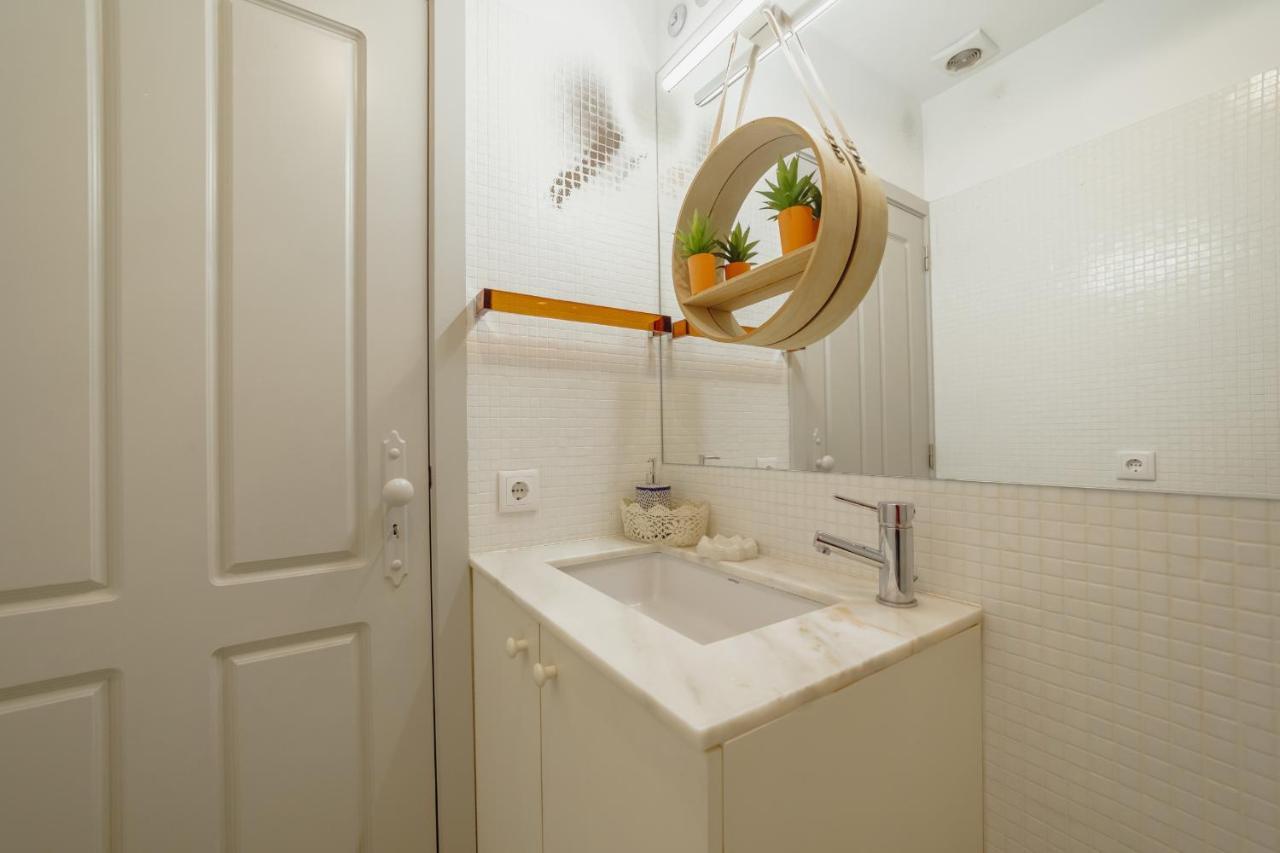 Downtown Modern Studio With Terrace By Vacationy Porto Zewnętrze zdjęcie